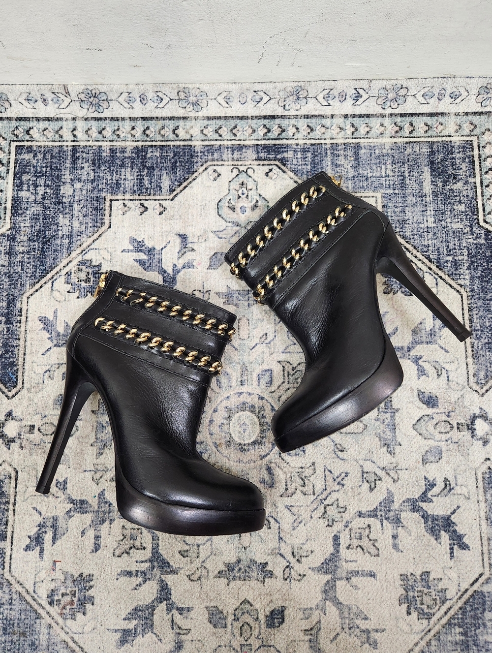 Tory Burch Lysa black leather gold chain boots